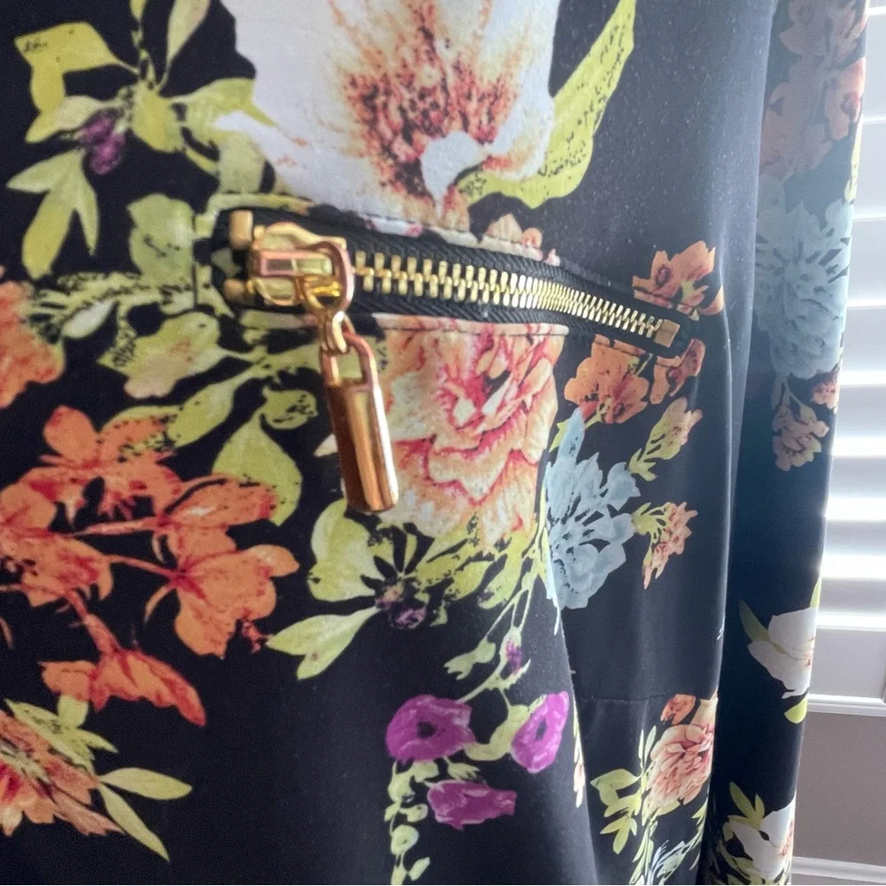 INC International Concepts Black Floral Blouse - Picture 6 of 8